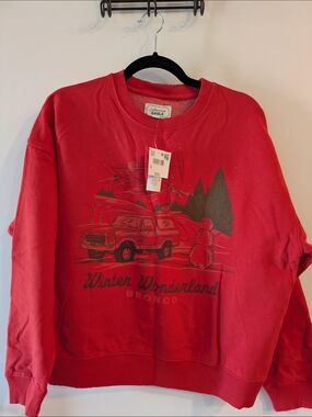 American Eagle Outfitters Women's Size Med Red Winter Bronco Crewneck Sweatshirt
